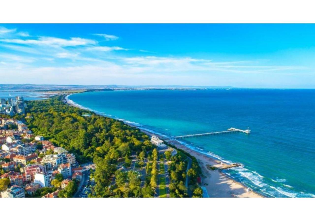 Luxury Apartment On The First Line To The Sea Burgas Extérieur photo